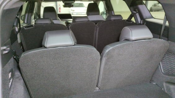 Peugeot 5008 Hybrid 145 e-DCS6 GT Gris Artense / Toit Noir