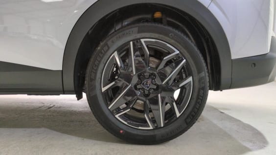 Peugeot 5008 Hybrid 145 e-DCS6 GT Gris Artense / Toit Noir