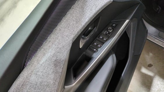Peugeot 5008 Hybrid 145 e-DCS6 GT Gris Artense / Toit Noir
