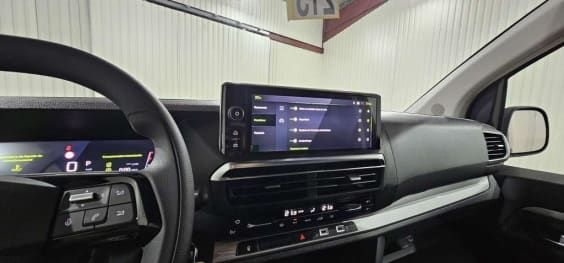 Peugeot Traveller Traveller M 2.2 Diesel 180ch S&S EAT8 Business Noir Perla