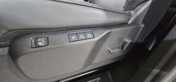 Peugeot Traveller Traveller M Diesel 180 ch Automatique Business Pack Gris Titane