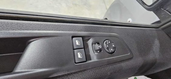 Peugeot Traveller Traveller M Diesel 180 ch Automatique Business Pack gris artense