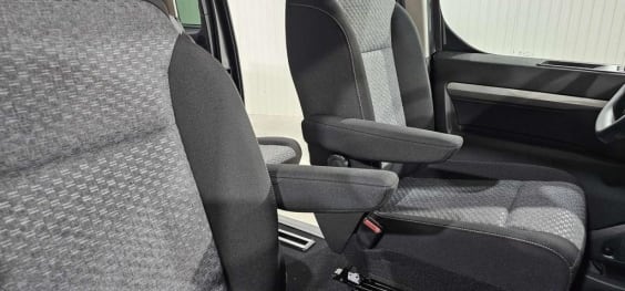 Peugeot Traveller Traveller M Diesel 180 ch Automatique Business Gris Titane