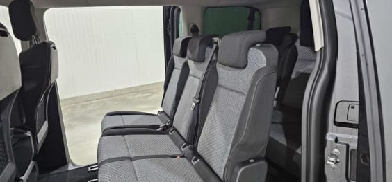 Peugeot Traveller Traveller M Diesel 180 ch Automatique Business Gris Titane