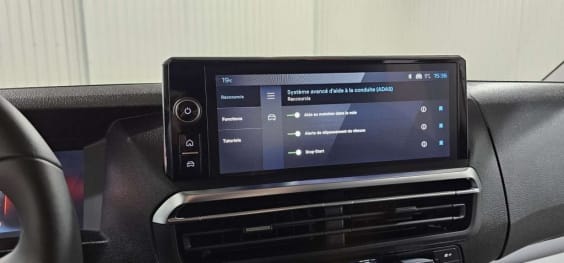 Peugeot Traveller Traveller M Diesel 180 ch Automatique Business Gris Titane