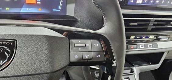 Peugeot Traveller Traveller M Diesel 180 ch Automatique Business Gris Titane