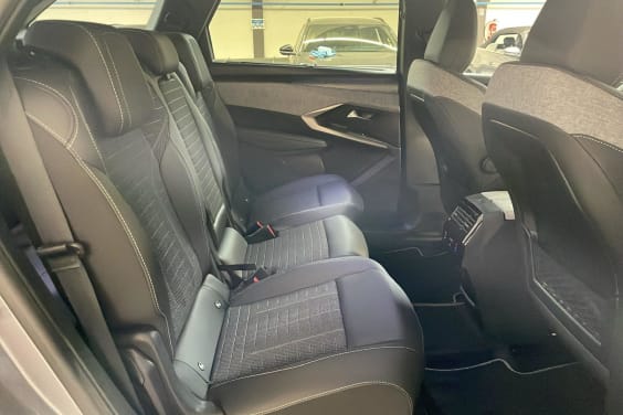 Peugeot 5008 HYBRID 145CH E-DCS6 GT Gris Artense - Toit Noir