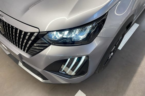 Peugeot 2008 100 S&S BVM6 Allure gris artense