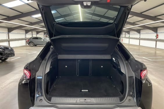 Peugeot 3008 Hybrid 145 e-DCS6 GT Noir Perla Nera