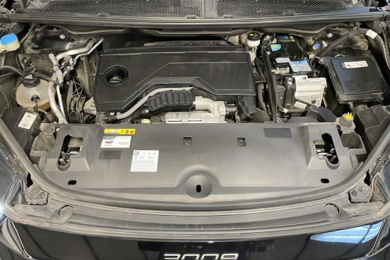 Peugeot 3008 Hybrid 145 e-DCS6 GT Noir Perla Nera