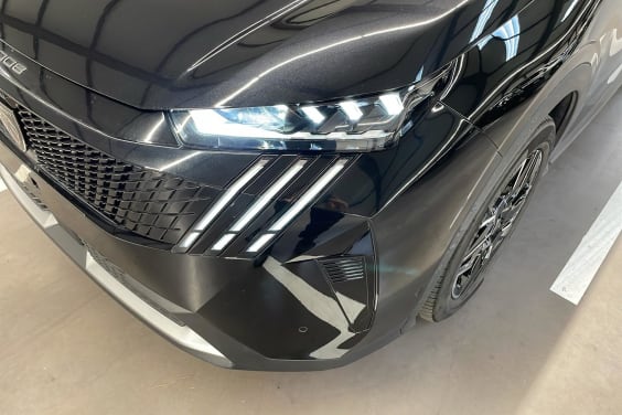Peugeot 3008 Hybrid 145 e-DCS6 GT Noir Perla Nera