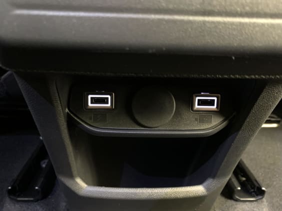Peugeot 3008 Hybrid 145 e-DCS6 Allure Noir Perla Nera