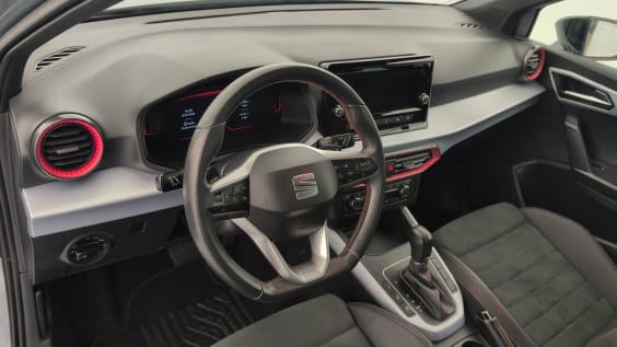 Seat Arona 1.0 TSI 115 ch Start/Stop DSG7 FR Gris Urbain / Toit Noir Minuit