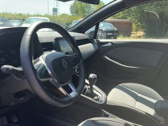 Renault CLIO V 1.0 tce 90 techno Gris Rafale