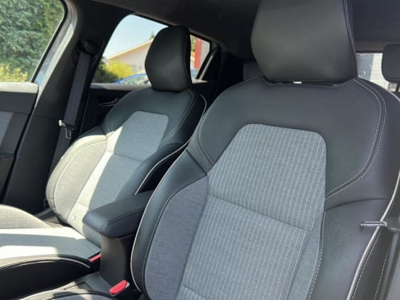 Renault CLIO V 1.0 tce 90 techno Gris Rafale
