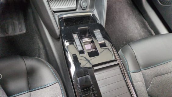 Citroën C4 PureTech 130 EAT8 Plus Gris Artense