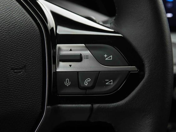 Peugeot 408 PHEV 225 ALLURE Noir