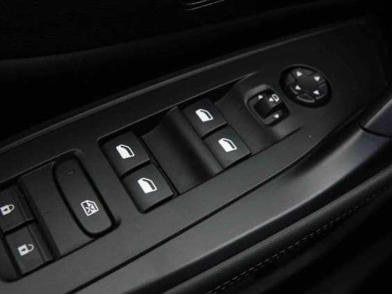 Peugeot 408 PHEV 225 ALLURE Noir