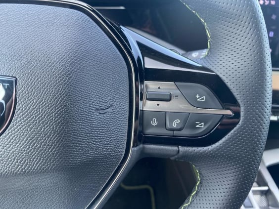 Peugeot 308 1.2 hybrid 145 gt e-dcs6 Gris