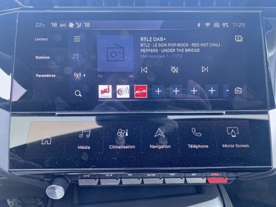 Peugeot 308 1.2 hybrid 145 gt e-dcs6 Gris