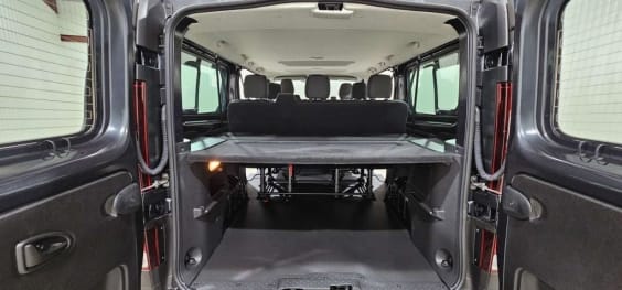 Nissan PRIMASTAR COMBI Primastar Combi L2H1 3.0t 2.0 dCi 150 S/S BVM N-Connecta Gris Comète