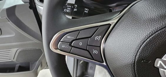 Nissan PRIMASTAR COMBI Primastar Combi L2H1 3.0t 2.0 dCi 150 S/S BVM N-Connecta Gris Comète