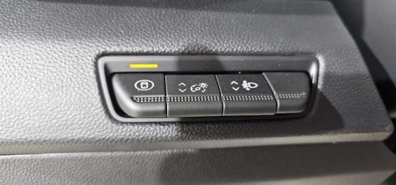 Nissan PRIMASTAR COMBI Primastar Combi L2H1 3.0t 2.0 dCi 150 S/S BVM N-Connecta Gris Comète