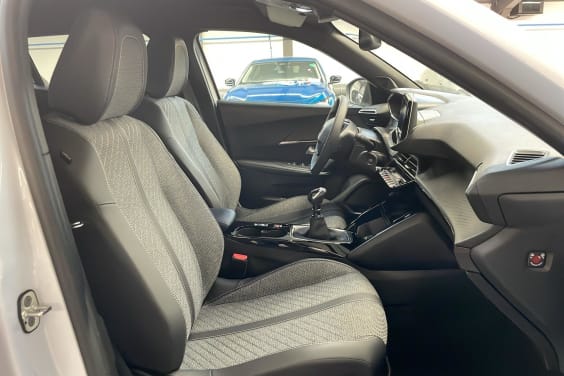 Peugeot 2008 PureTech 100 S&S BVM6 Allure Blanc Okenite