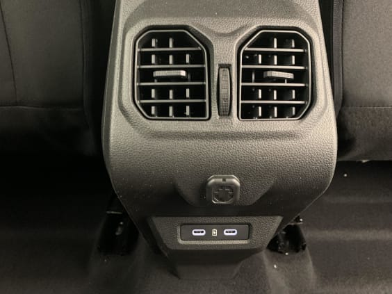 Dacia BIGSTER HYBRID 155 Expression Noir Nacré