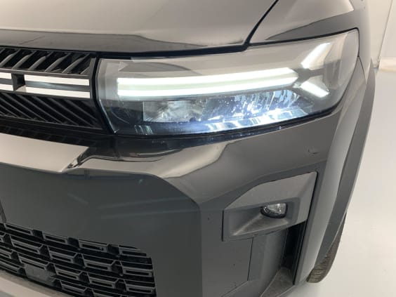 Dacia BIGSTER HYBRID 155 Expression Noir Nacré