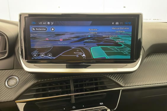 Peugeot 2008 ELECTRIQUE 50 kWh 136 ch Allure Noir Perla Nera