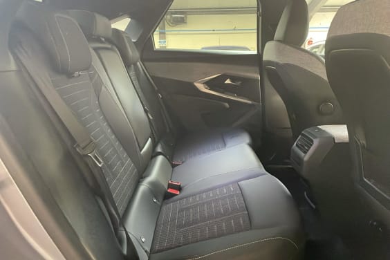 Peugeot 3008 Hybrid 145 e-DCS6 GT Gris Artense / Toit Noir