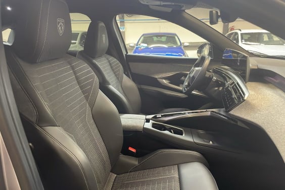 Peugeot 3008 Hybrid 145 e-DCS6 GT Gris Artense / Toit Noir