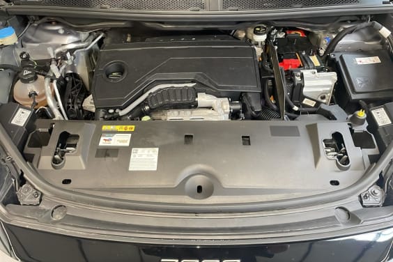 Peugeot 3008 Hybrid 145 e-DCS6 GT Gris Artense / Toit Noir