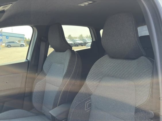 Renault CAPTUR II 1.8 e-tech full hybrid 160 techno Blanc Nacre Toit Noi