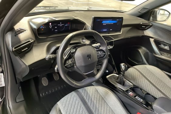 Peugeot 2008 100 S&S BVM6 Allure Noir Perla Nera