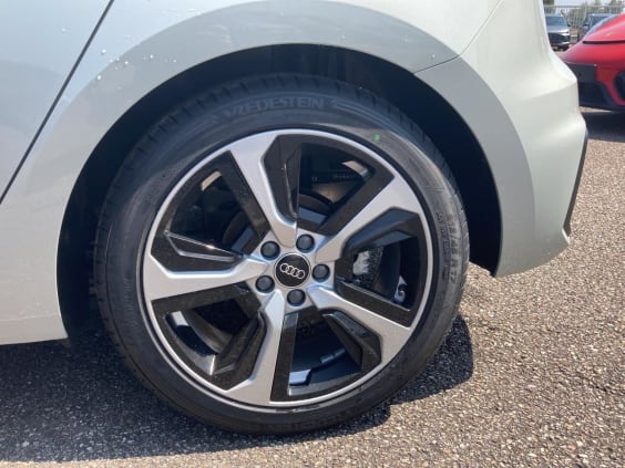 Audi A1 Sportback 30 tfsi 116 s line s tronic 7 Gris Argent T/Noir