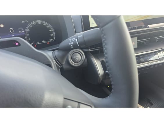 Toyota C-HR 1.8 HYBRID 140 DESIGN Noir Intense Métallisé