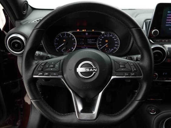 Nissan JUKE 1.0 DIG-T 114 AUT N-DESIGN Bordeaux