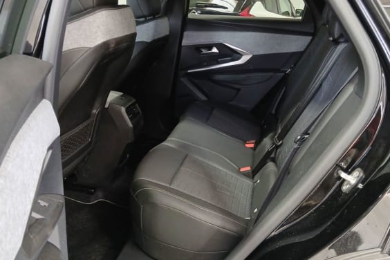 Peugeot 3008 Hybrid 136 e-DCS6 GT Noir Perla Nera