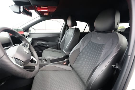 Volkswagen T-roc 150 DSG R-LINE Blanc