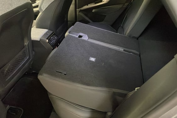 Peugeot 3008 Hybrid 145 e-DCS6 GT Gris Artense / Toit Noir
