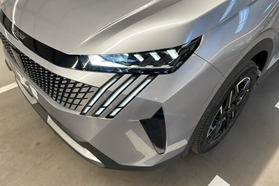 Peugeot 3008 Hybrid 145 e-DCS6 GT Gris Artense / Toit Noir