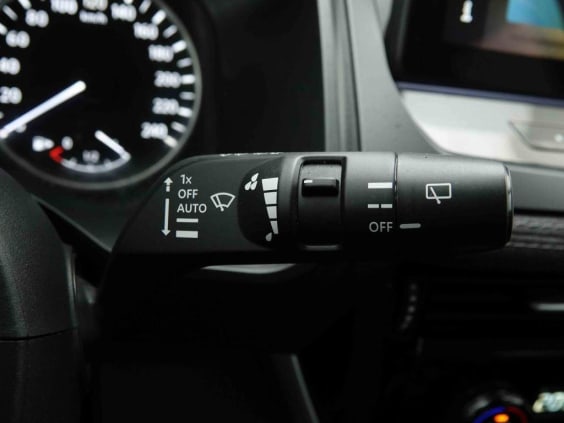 Nissan QASHQAI 140 MHEV ACENTA Gris