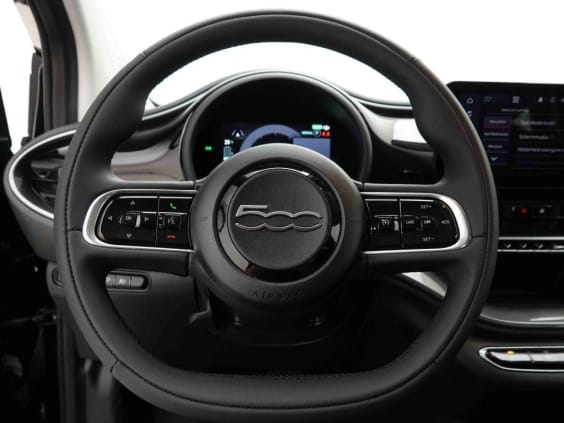Fiat 500e 24 KWH 95 ICON Noir