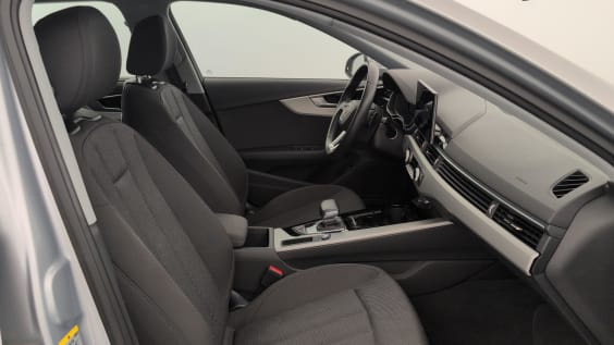 Audi A4 AVANT 35 TDI 163 S tronic 7 Design Argent Fleuret