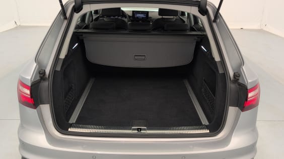 Audi A4 AVANT 35 TDI 163 S tronic 7 Design Argent Fleuret