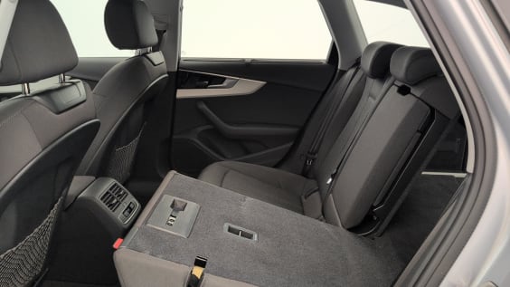 Audi A4 AVANT 35 TDI 163 S tronic 7 Design Argent Fleuret