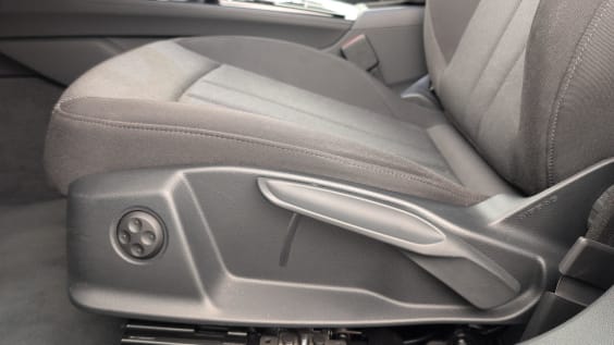 Audi A4 AVANT 35 TDI 163 S tronic 7 Design Argent Fleuret