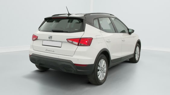 Seat Arona 1.0 TSI 95 ch Start/Stop BVM5 Style Business Blanc Candy Toit Noir 